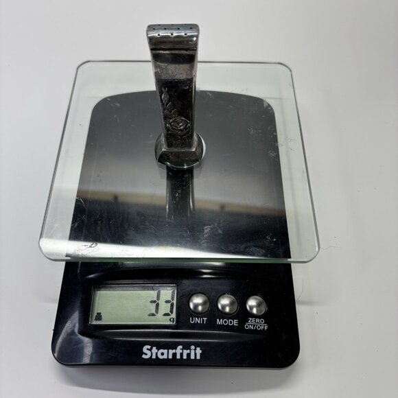 Classic Rose by Reed & Barton Sterling Silver Salt Or Pepper Shaker (1) Roses - Picture 9 of 11